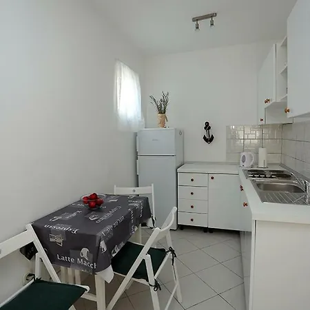 Tena *